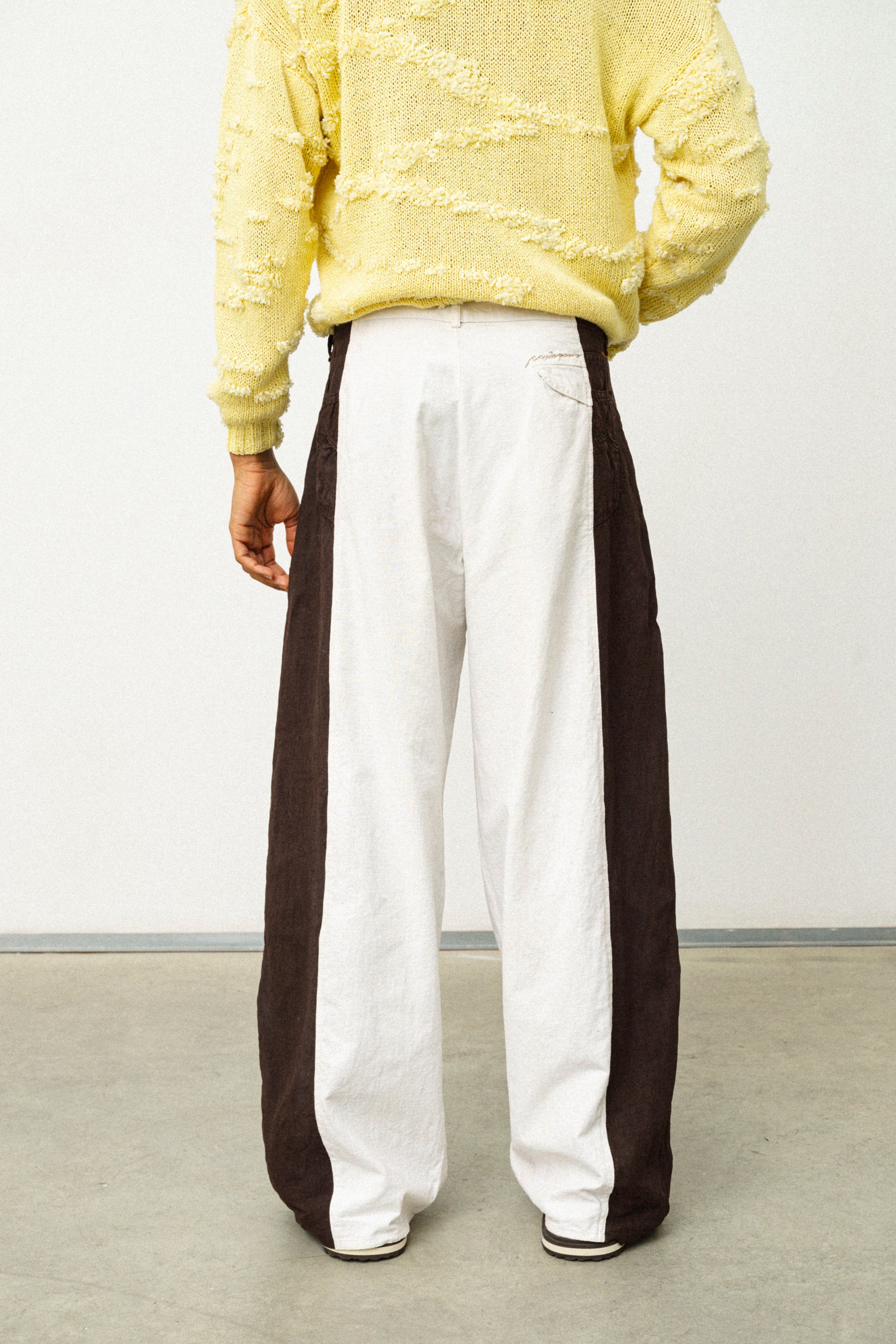 Pantaloni larghi in lino