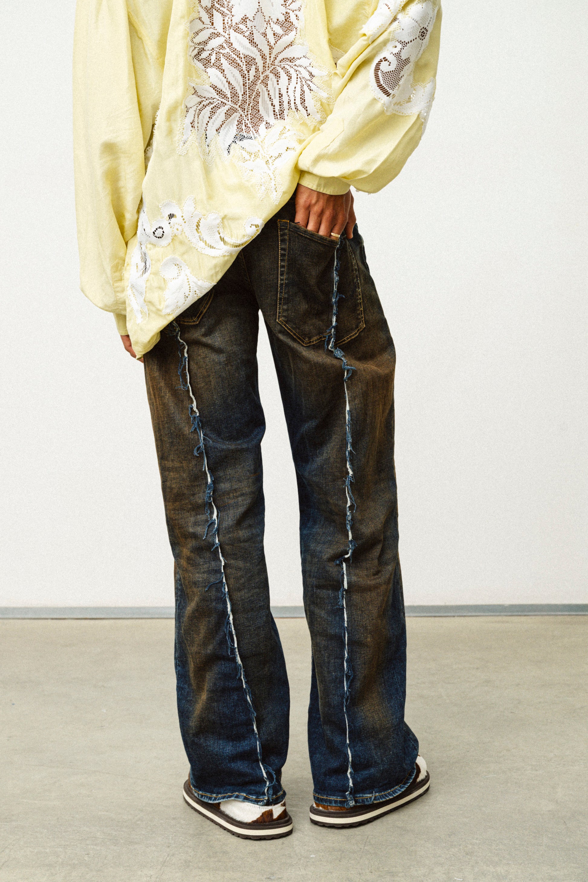 PANTALONI IN DENIM SFUMATI