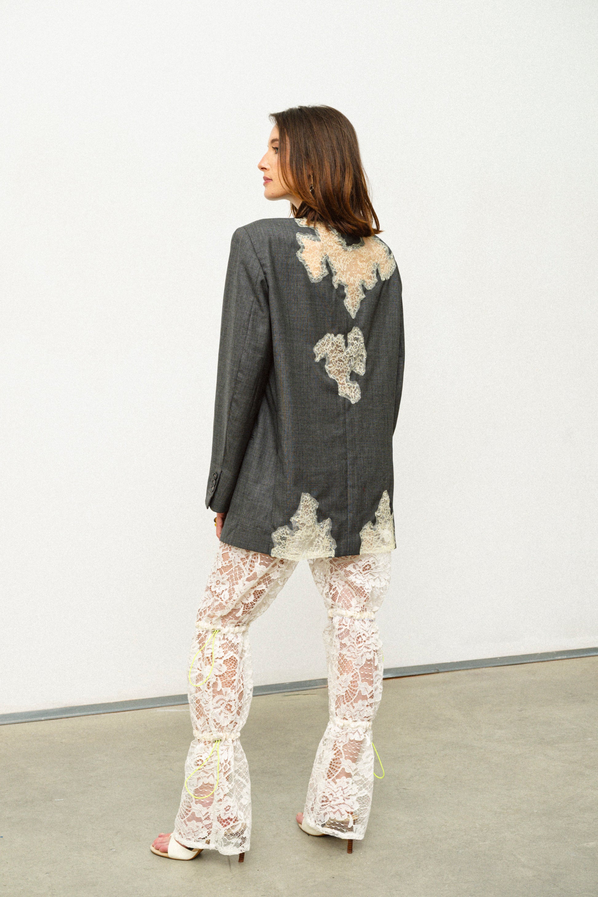 PANTALONI IN BRODERIE VALENTINO