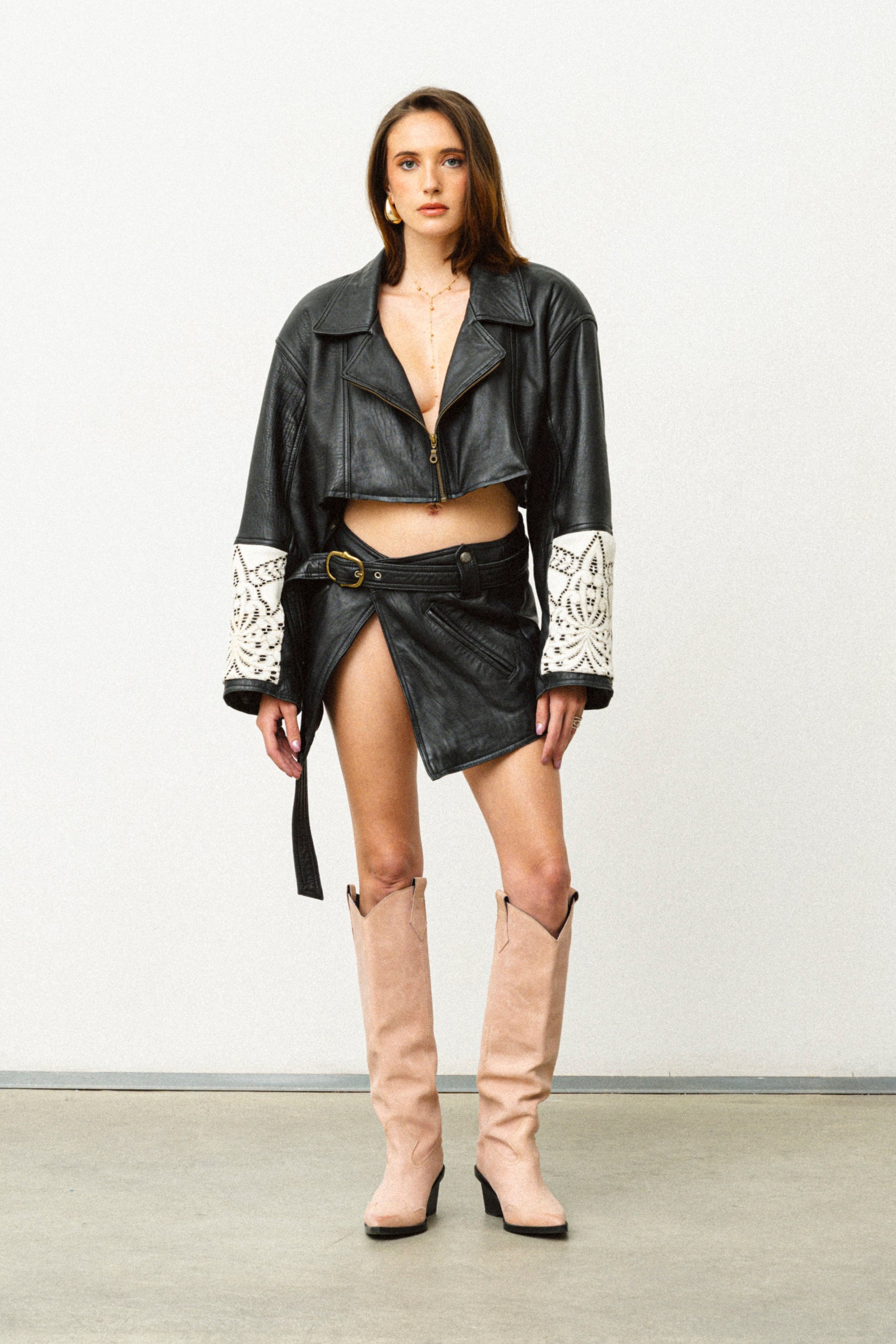 CHAQUETA DE CUERO LUXIFERO