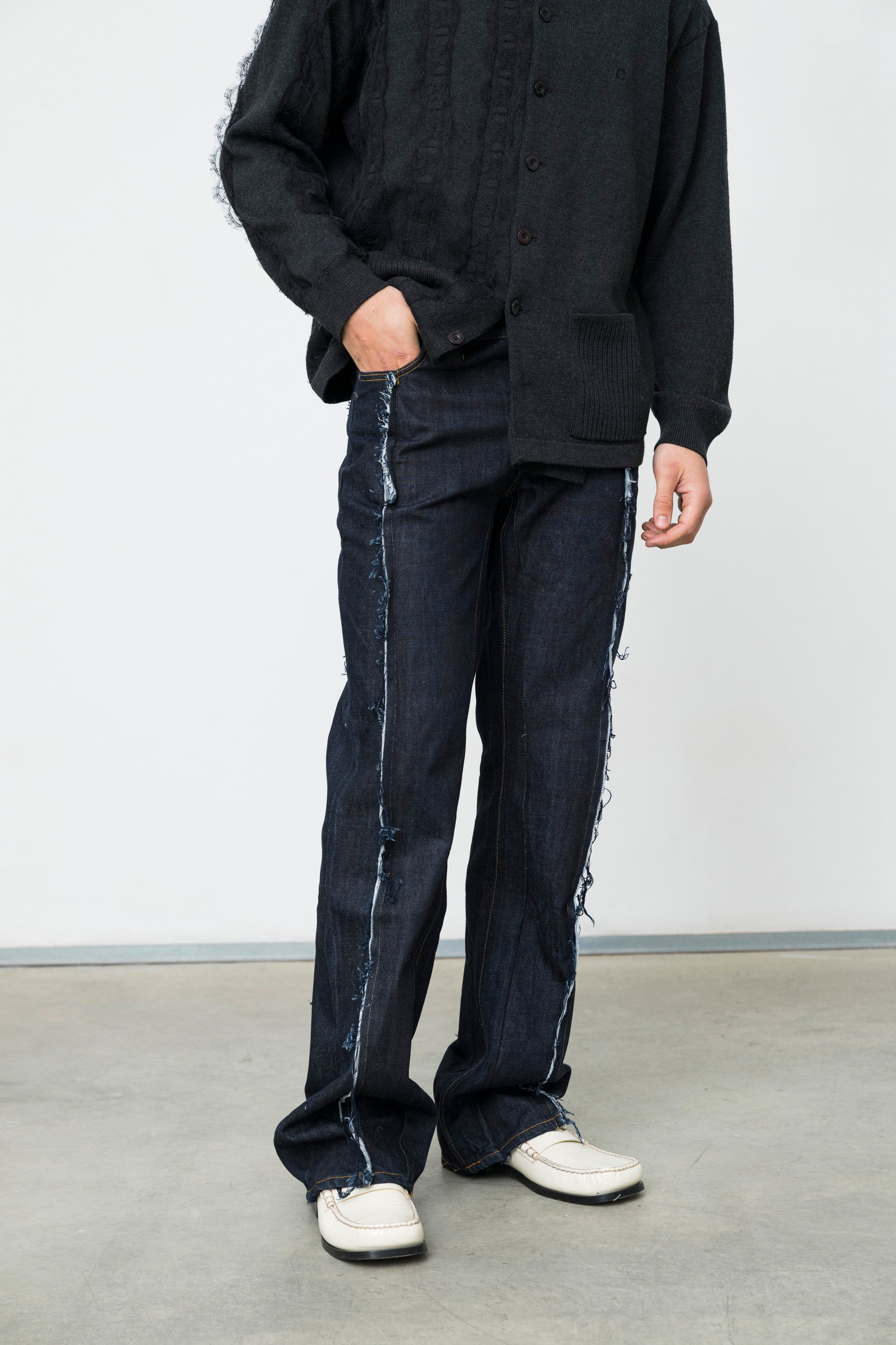 RAW DENIM PANTS