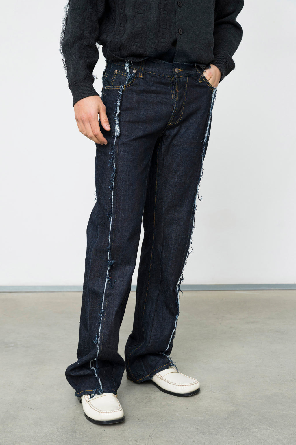 RAW DENIM PANTS