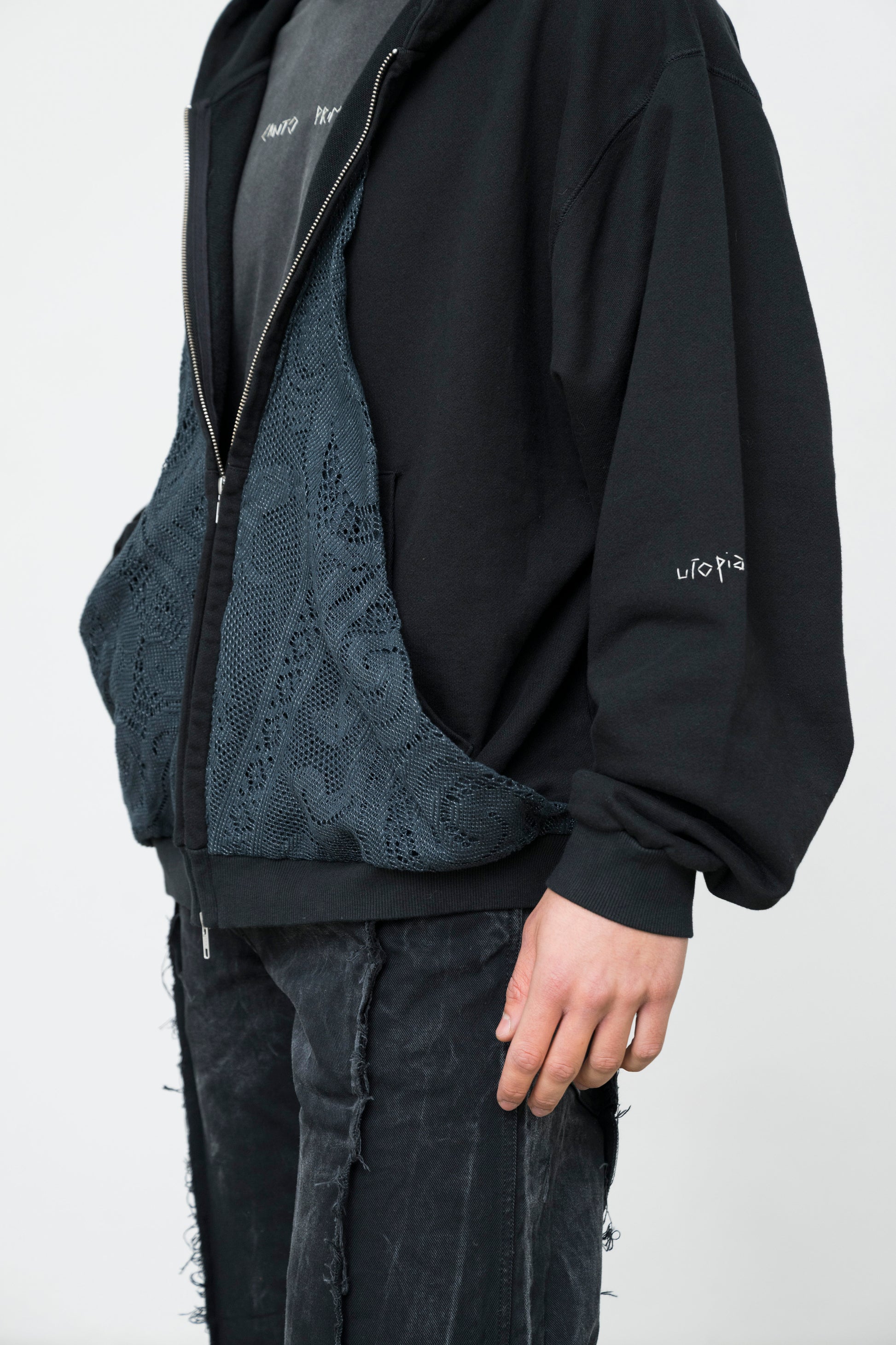 BRODERIE ZIP HOODIE
