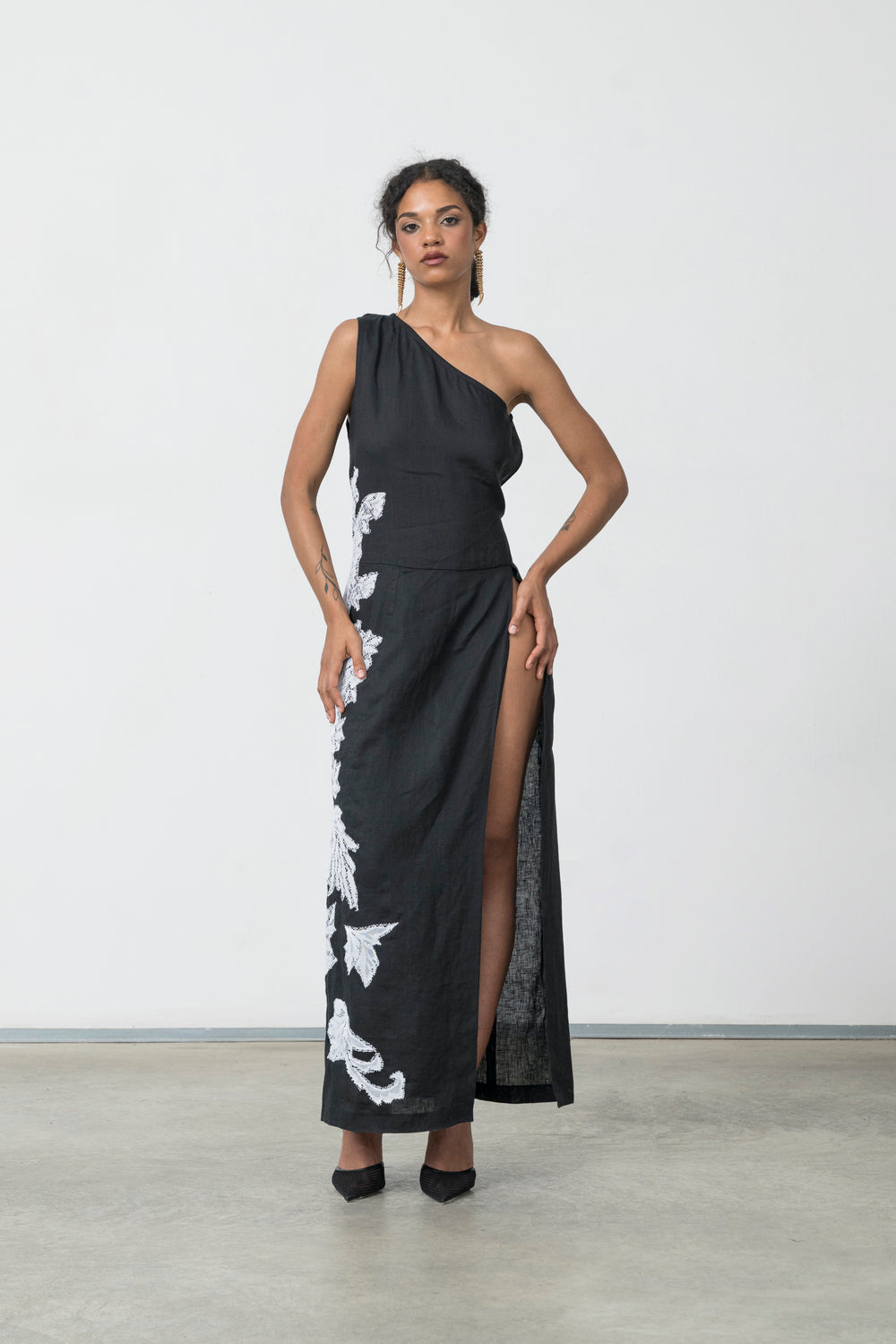 LINEN BLACK DRESS