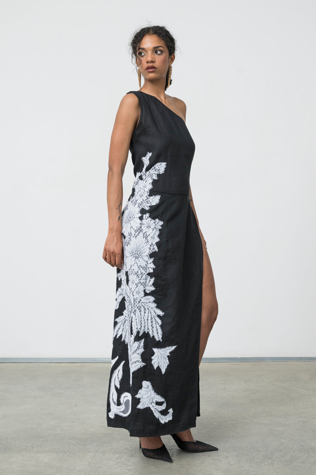 LINEN BLACK DRESS