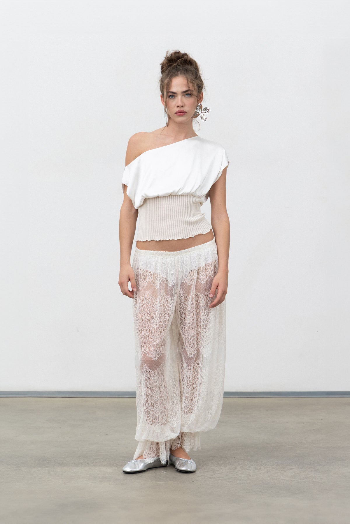 Sbagliato Light Pants, ivory raw lace balloon pants, styled with the white satin Lux Top, Oscalito x Canto Primo