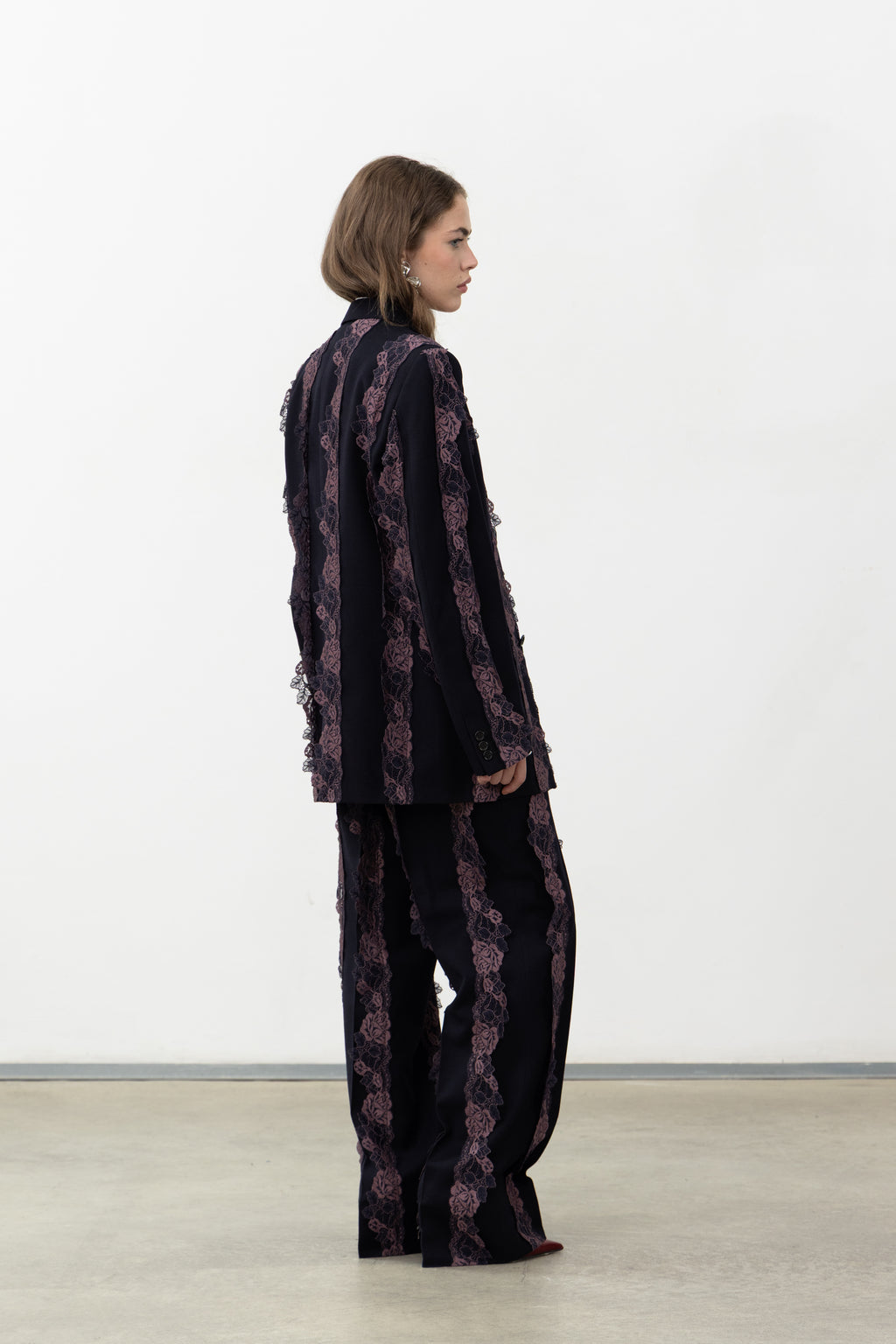 Side view of the Rinascimento Blazer and matching trousers